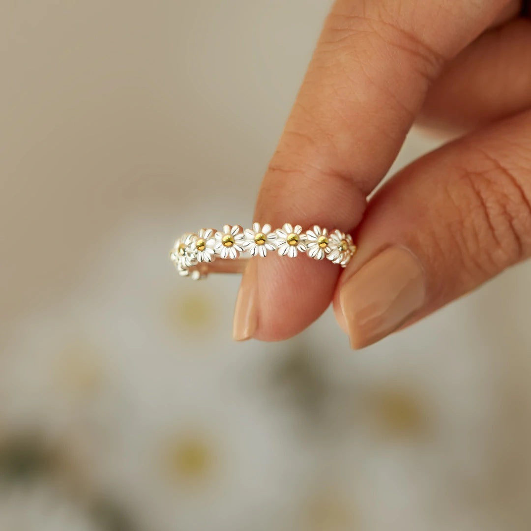 Daisy Flower Ring - Flora