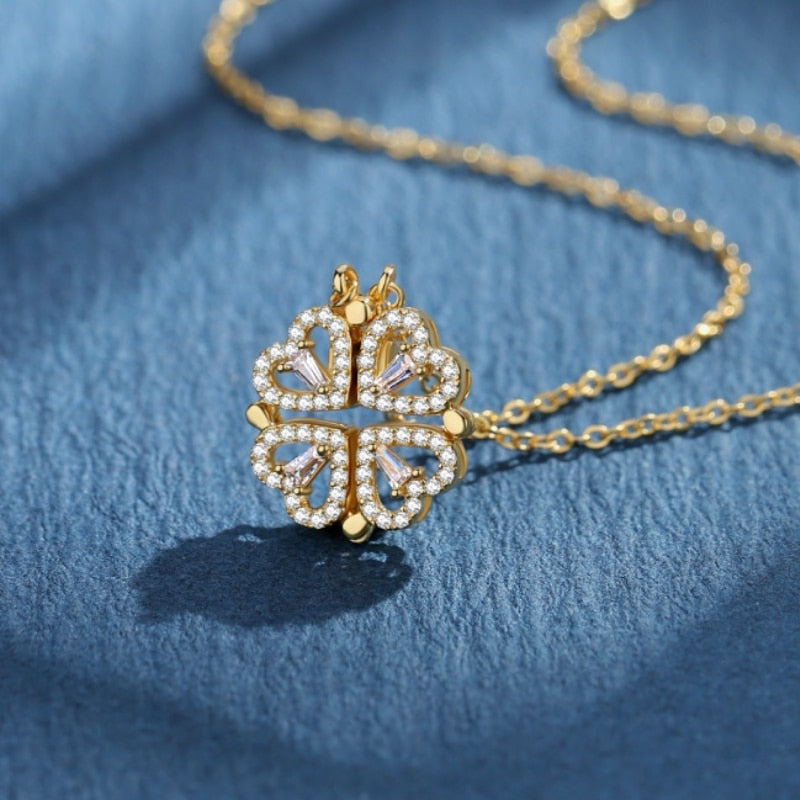 Elegant Clover Necklace - Amelie