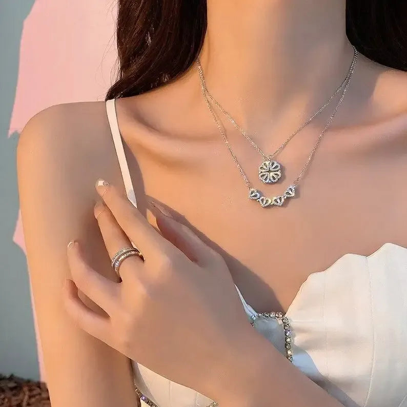 Elegant Clover Necklace - Amelie
