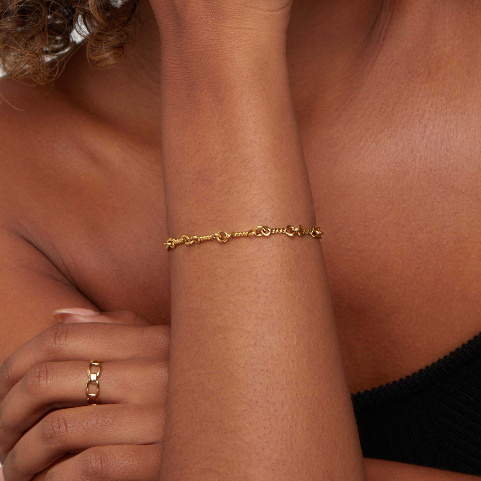 Gold Twisted Chain Bracelet