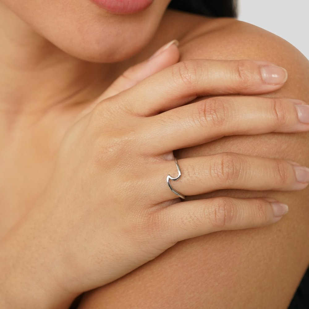 Minimalist Wave Open Ring