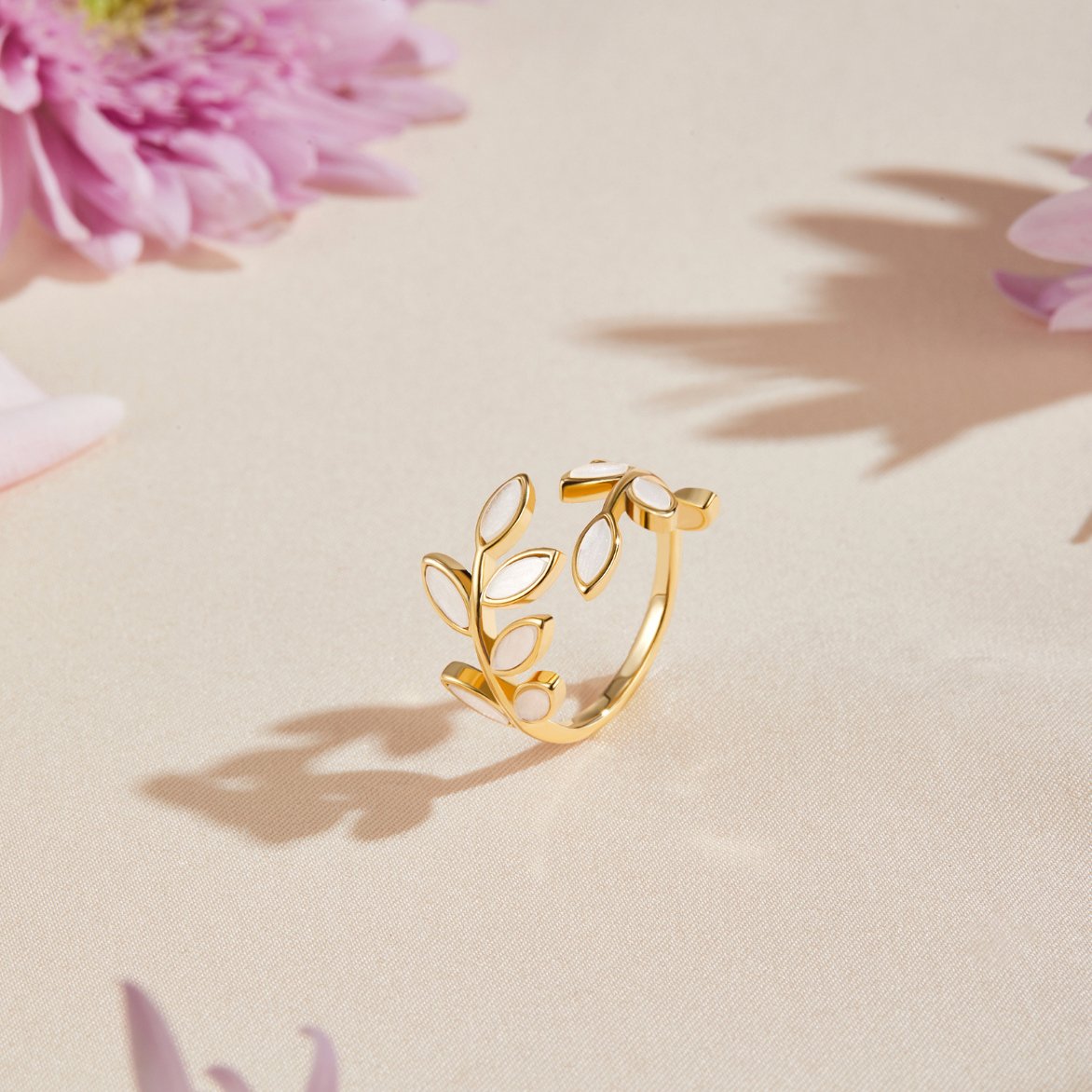 Botanical Leaf Open Ring