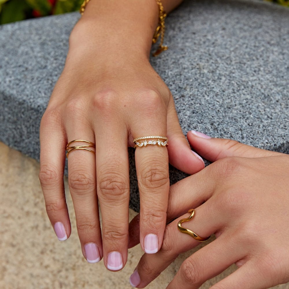 Double Crystal Band Ring