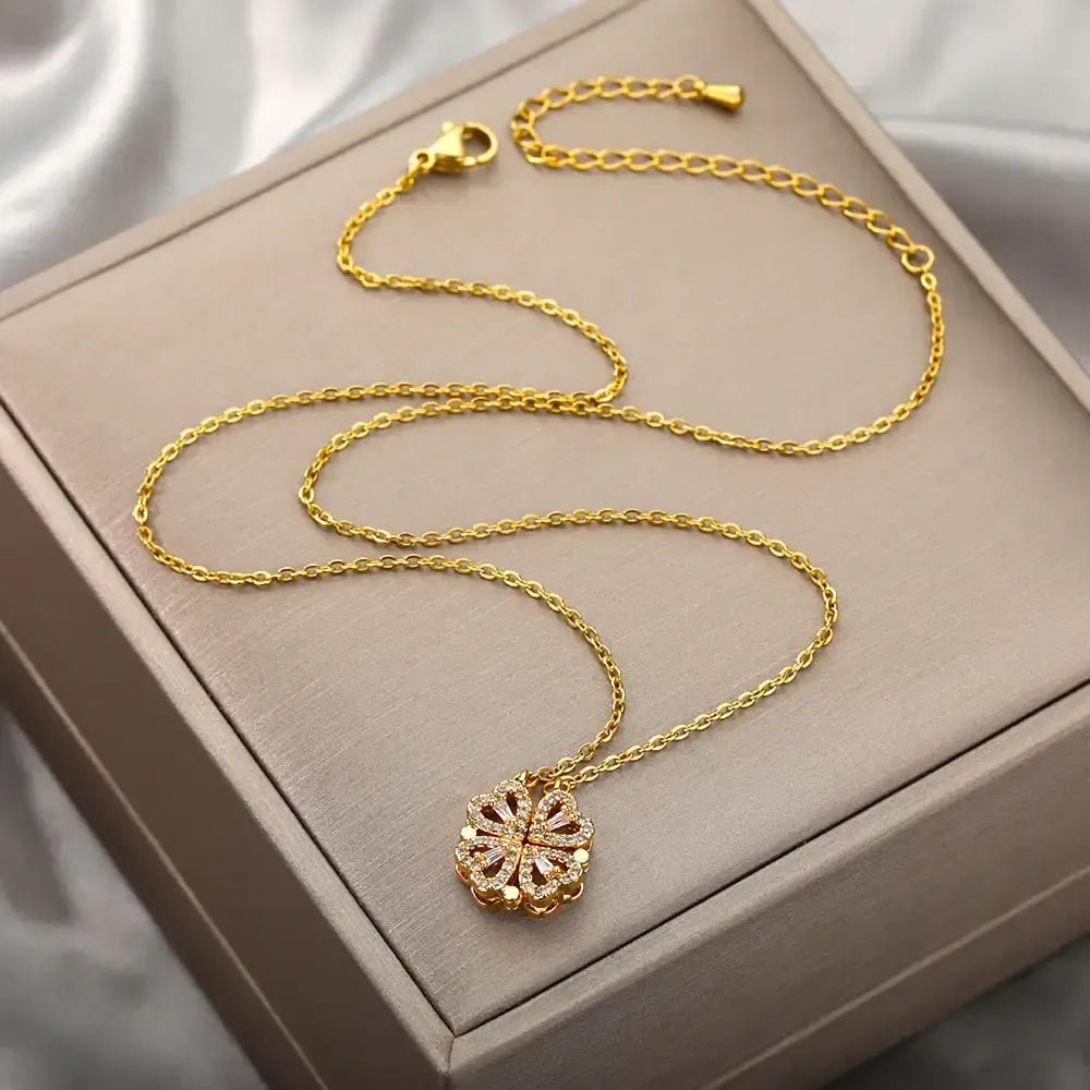 Elegant Clover Necklace - Amelie