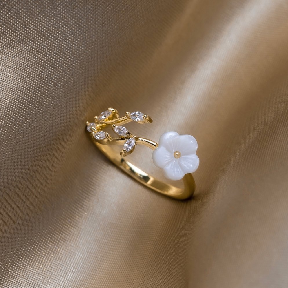 Floral Vine Gold Ring