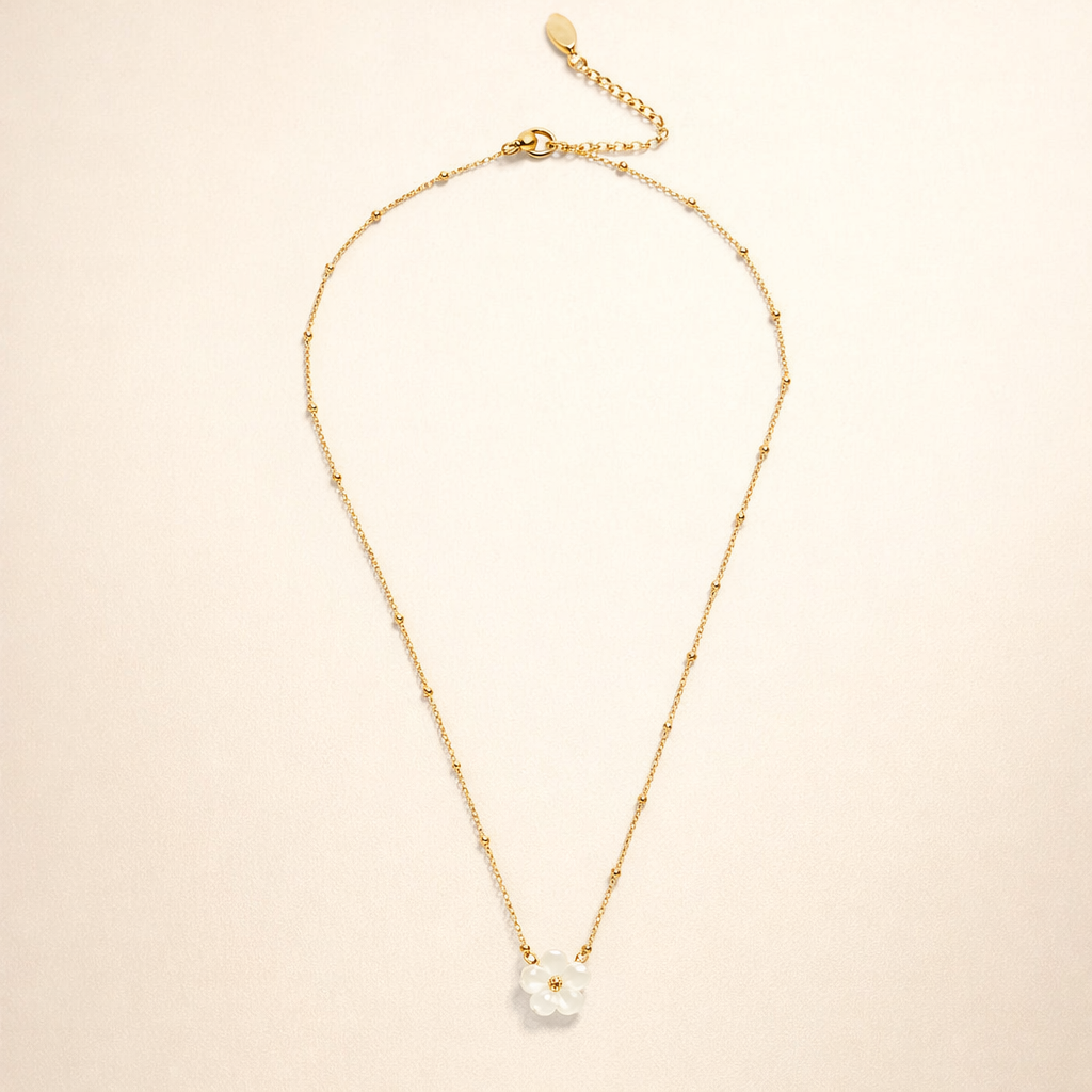 Flower Pendant Chain Necklace