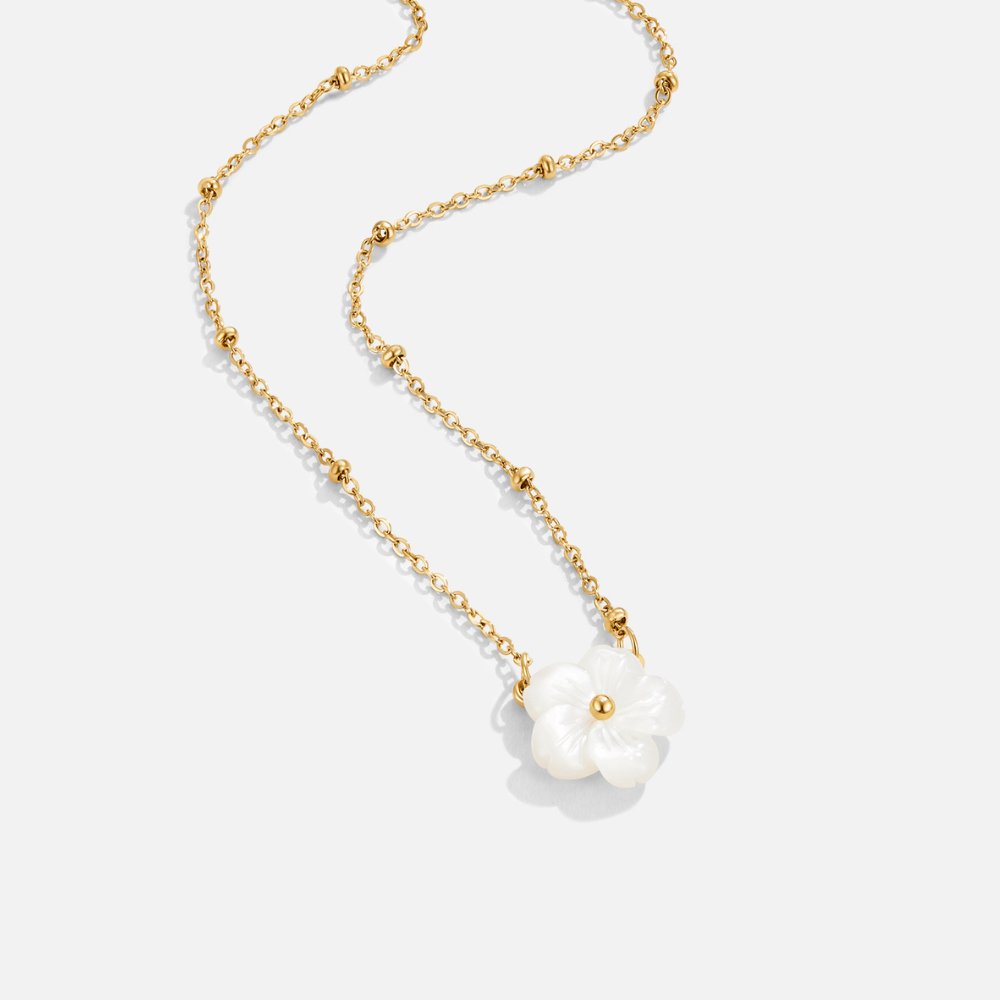 Flower Pendant Chain Necklace