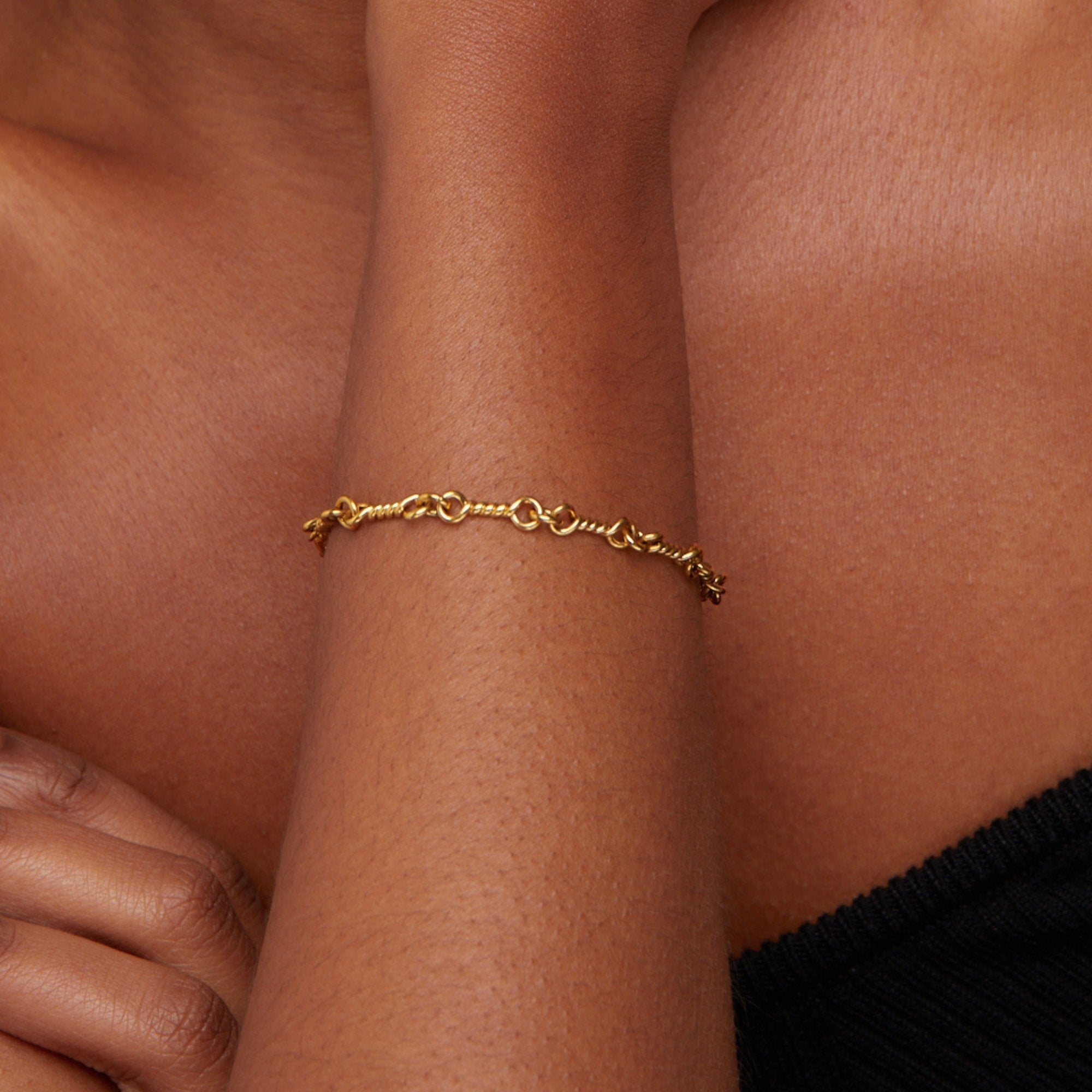 Gold Twisted Chain Bracelet