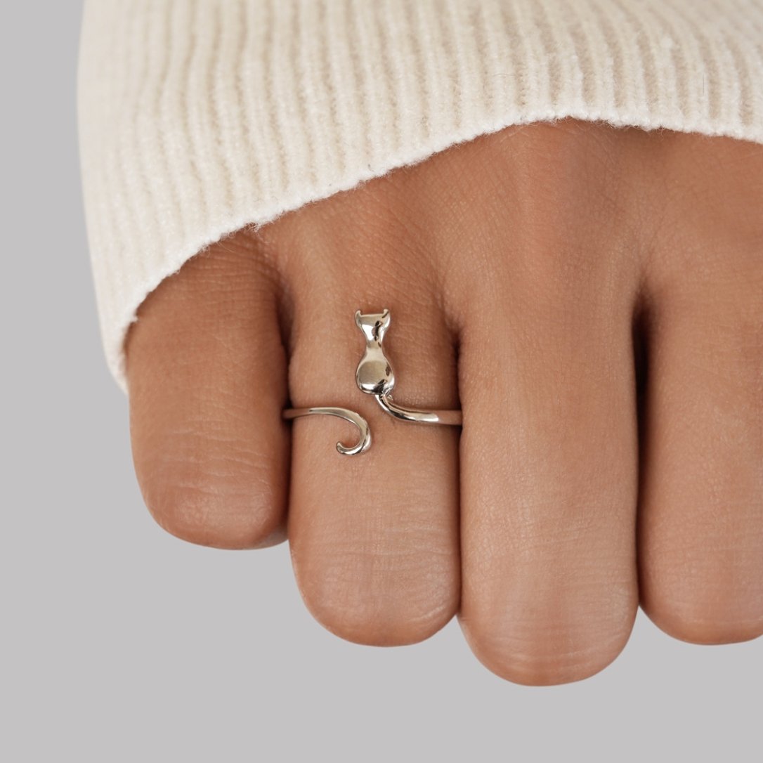 Minimalist Cat Tail Ring