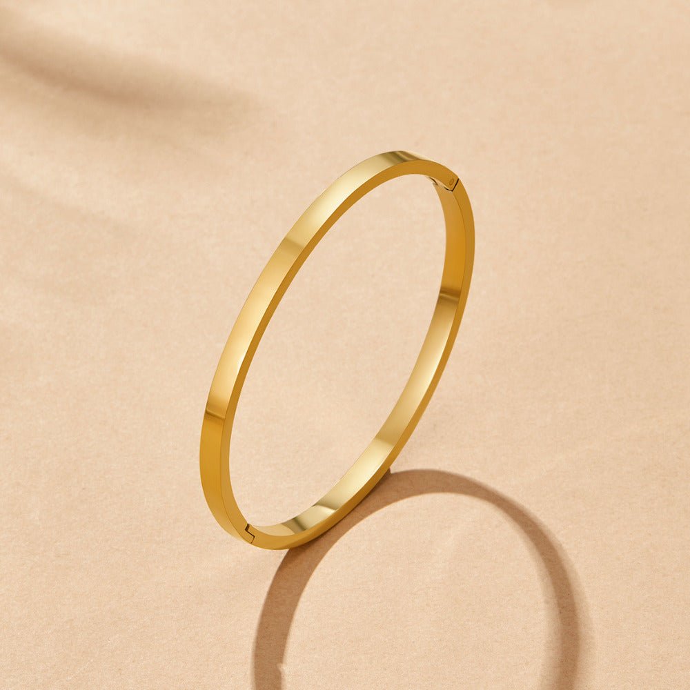 Minimalist Gold Band Ring