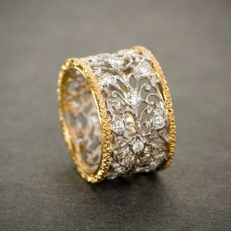 Vintage Filigree Crystal Ring - Isabelle