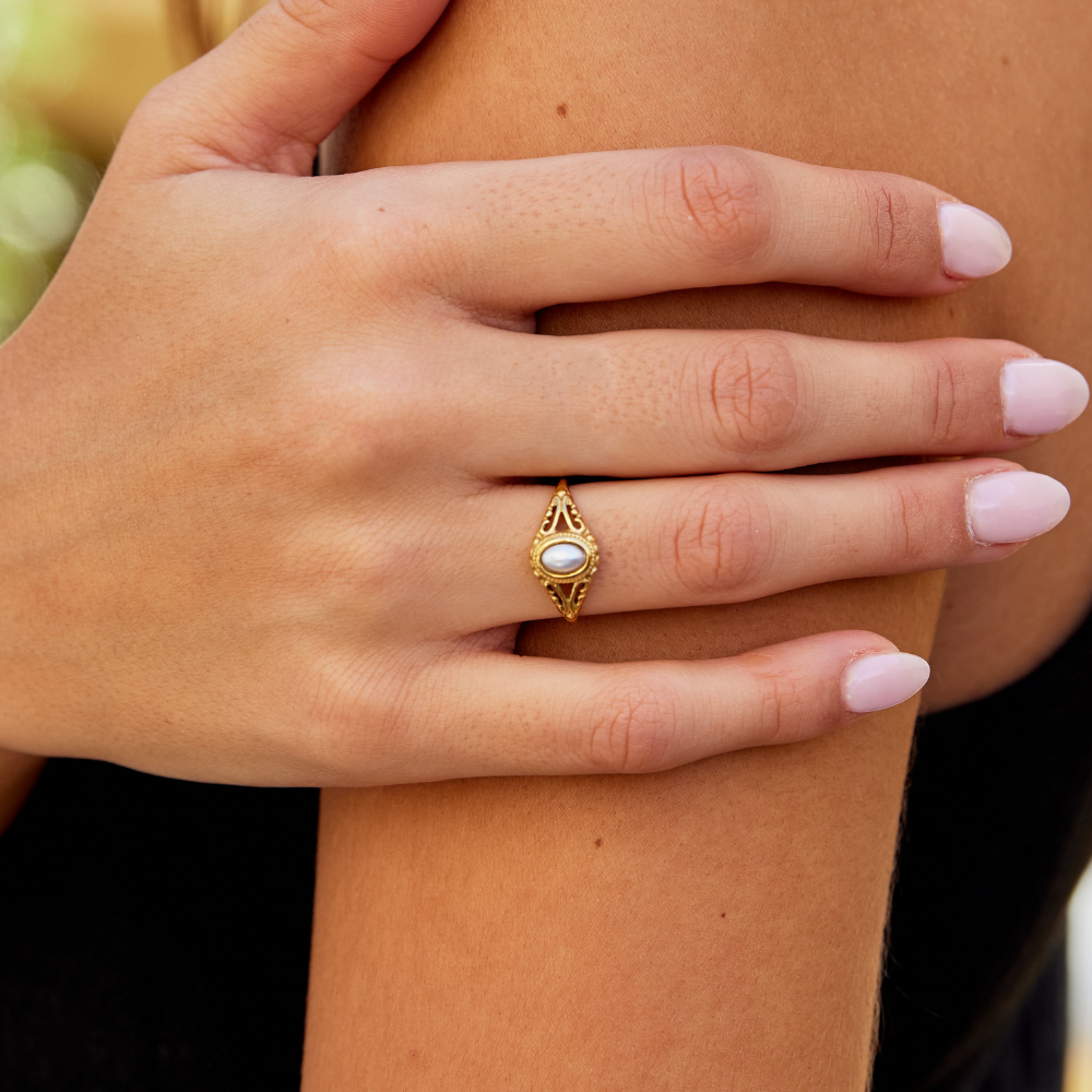 Vintage Pearl Filigree Ring